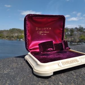 Bulova fifth Avenue vintage watch box